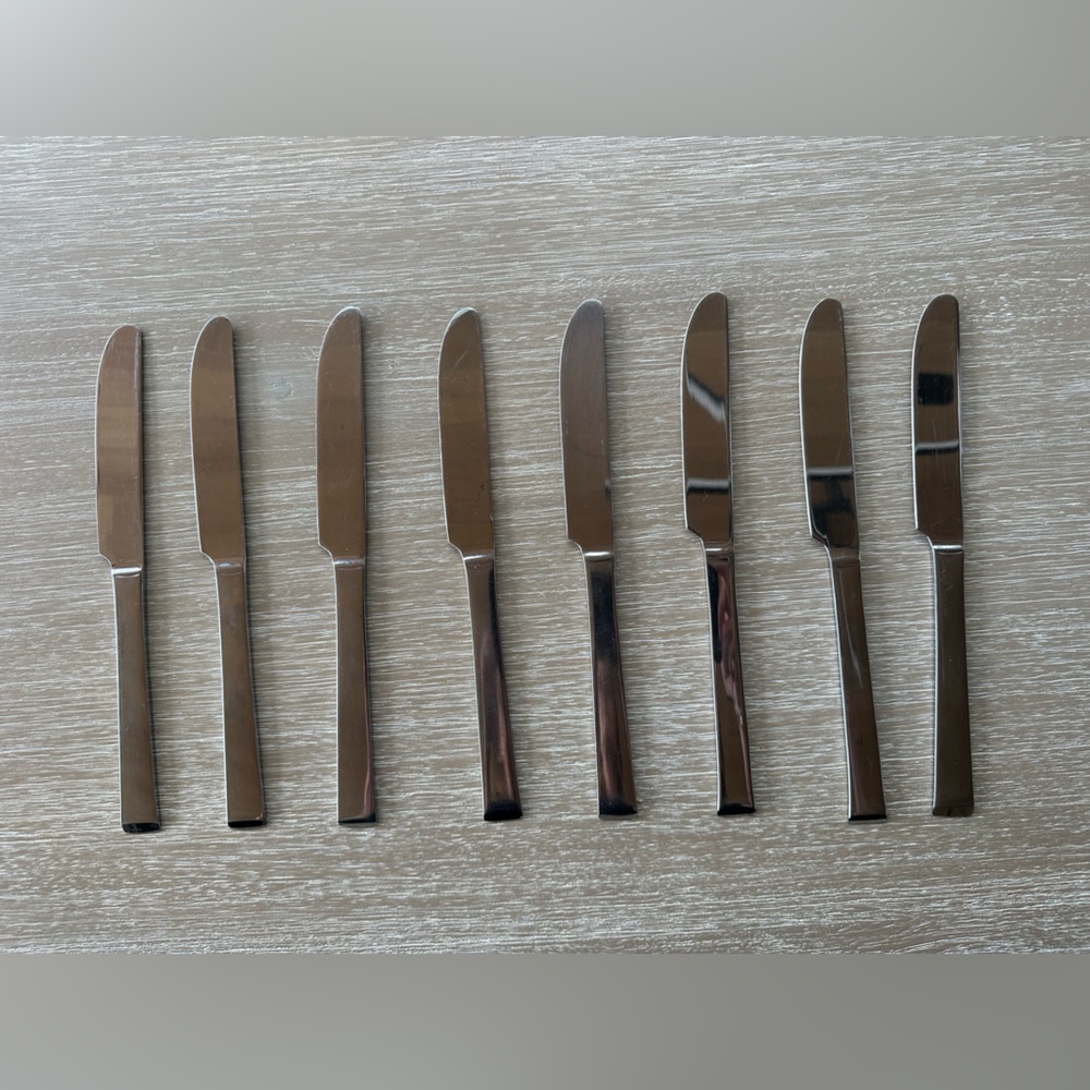 Calvin Klein York 18/10 Stainless Steel Flatware Dinner Knives Set of 8 Rare